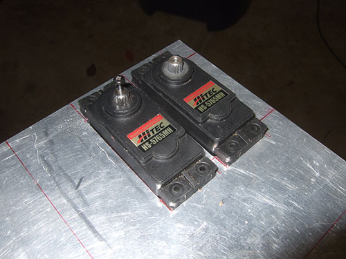 Losi 5ive T - Custom Upgrade Parts - Aluminum Duel Steering Setup w/ Hitec Servo