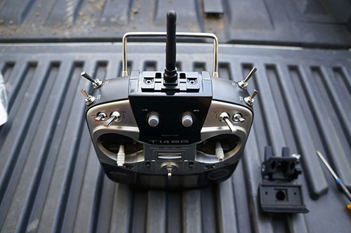 HJ-H4 Reptile Quadcopter - Adjustable Quick Release FPV LCD Monitor Mount Bracket by Evolution 3D.