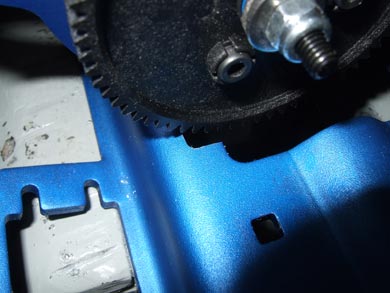 Emaxx tranny to big on Revo chassis