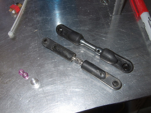 Savage 5T Flux-  Hitec HS-7950TH HV Servo