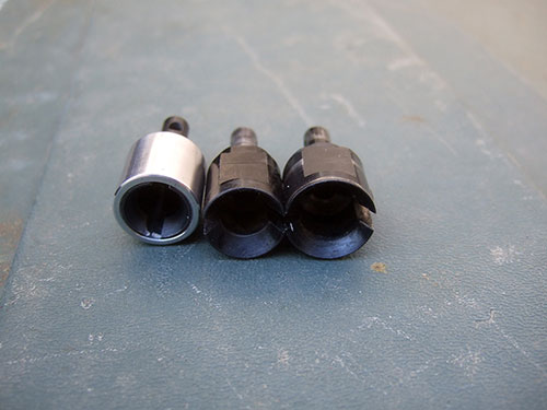 HPI Savage 5T Super Flux- Diff cups next to the d8T cup with the aluminum sleeve