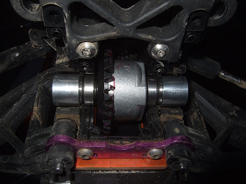 HPI Savage 5T Super Flux- Modded BP Diff mounted